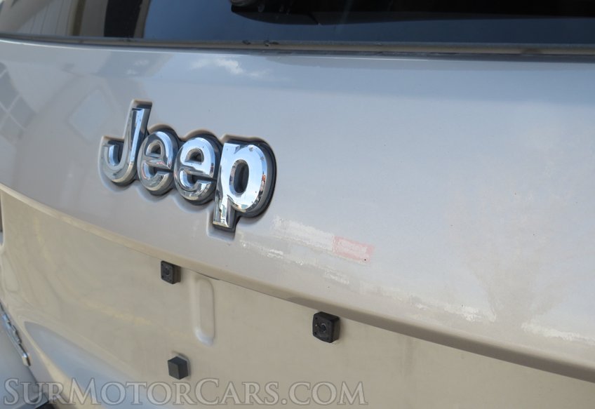 2014 Jeep Grand Cherokee - Image 20
