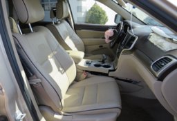 2014 Jeep Grand Cherokee - Image 30