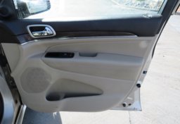 2014 Jeep Grand Cherokee - Image 52