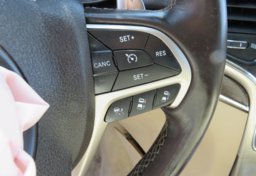 2014 Jeep Grand Cherokee - Image 39