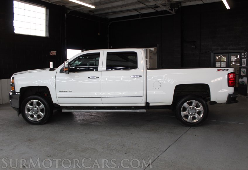 2016 Chevrolet Silverado 3500HD - Image 11