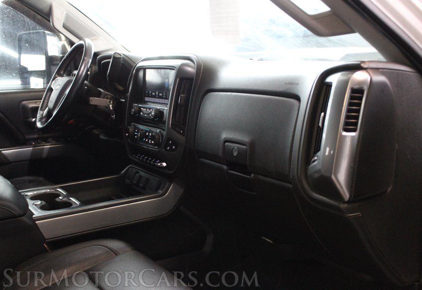 2016 Chevrolet Silverado 3500HD - Image 28