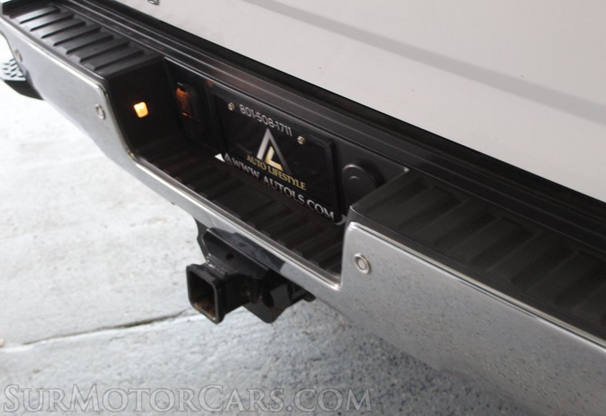 2016 Chevrolet Silverado 3500HD - Image 27