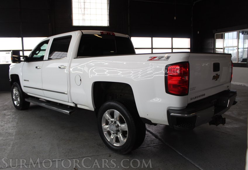 2016 Chevrolet Silverado 3500HD - Image 5