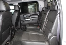 2016 Chevrolet Silverado 3500HD - Image 31