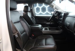 2016 Chevrolet Silverado 3500HD - Image 33