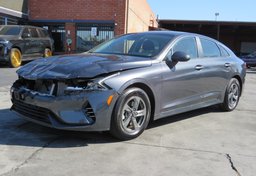 2021 Kia K5 - Image 3