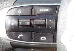 2021 Kia K5 - Image 40