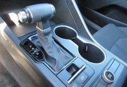 2021 Kia K5 - Image 38