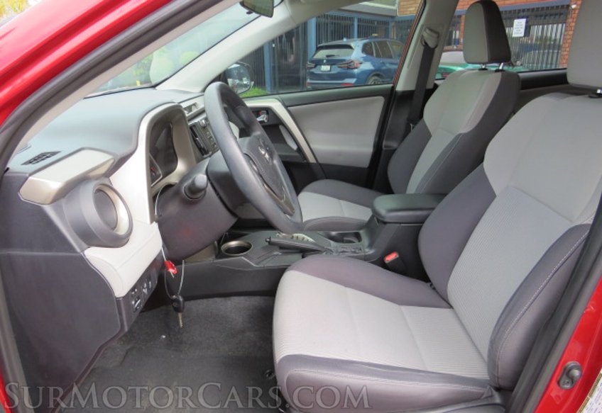 2015 Toyota RAV4 - Image 20