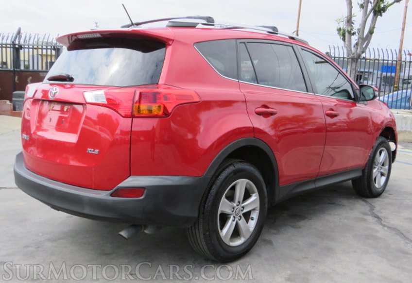 2015 Toyota RAV4 - Image 6