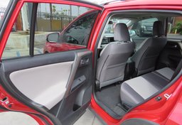 2015 Toyota RAV4 - Image 27