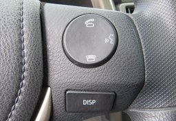 2015 Toyota RAV4 - Image 32