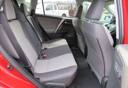 2015 Toyota RAV4 - Image 28