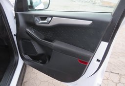 2020 Ford Escape - Image 37