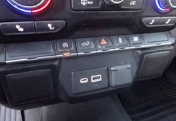 2020 Chevrolet Silverado 1500 - Image 37