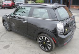 2021 Mini Hardtop Electric - Image 7