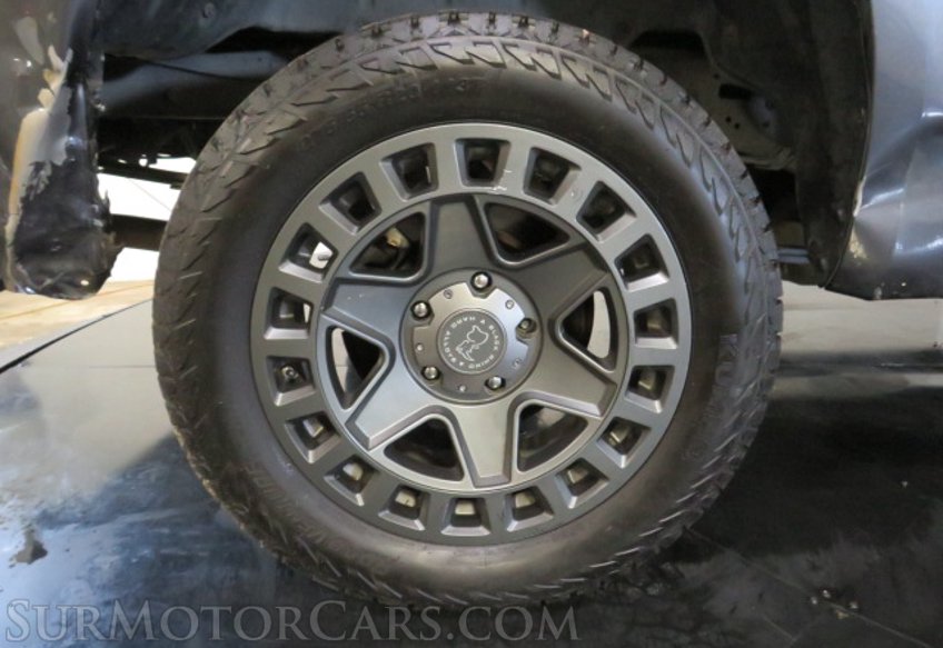 2019 Toyota Tundra - Image 22