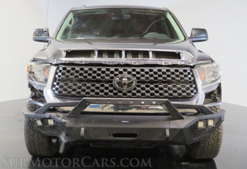 2019 Toyota Tundra - Image 12