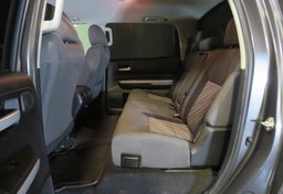 2019 Toyota Tundra - Image 33