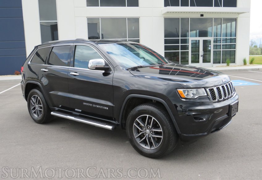2017 Jeep Grand Cherokee - Image 3