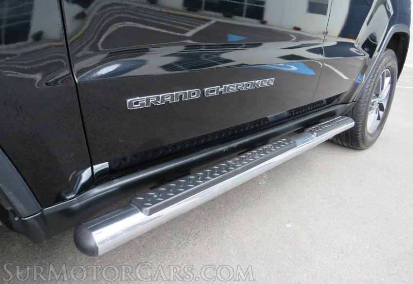 2017 Jeep Grand Cherokee - Image 31