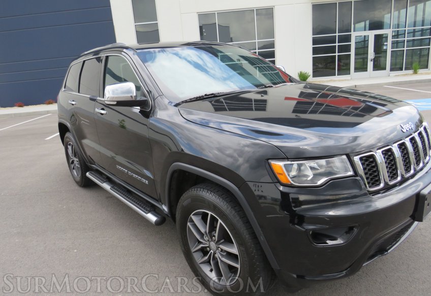 2017 Jeep Grand Cherokee - Image 21
