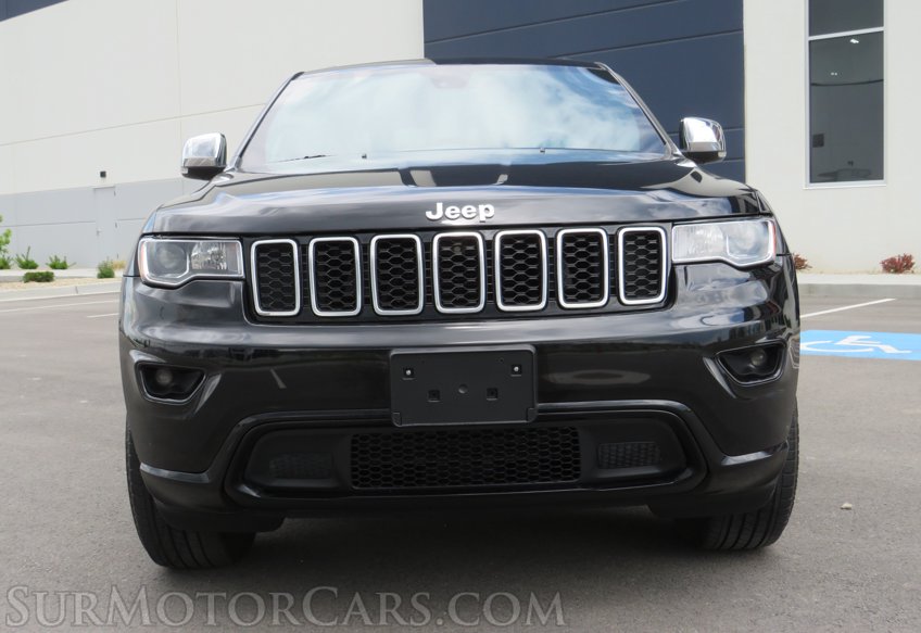 2017 Jeep Grand Cherokee - Image 17