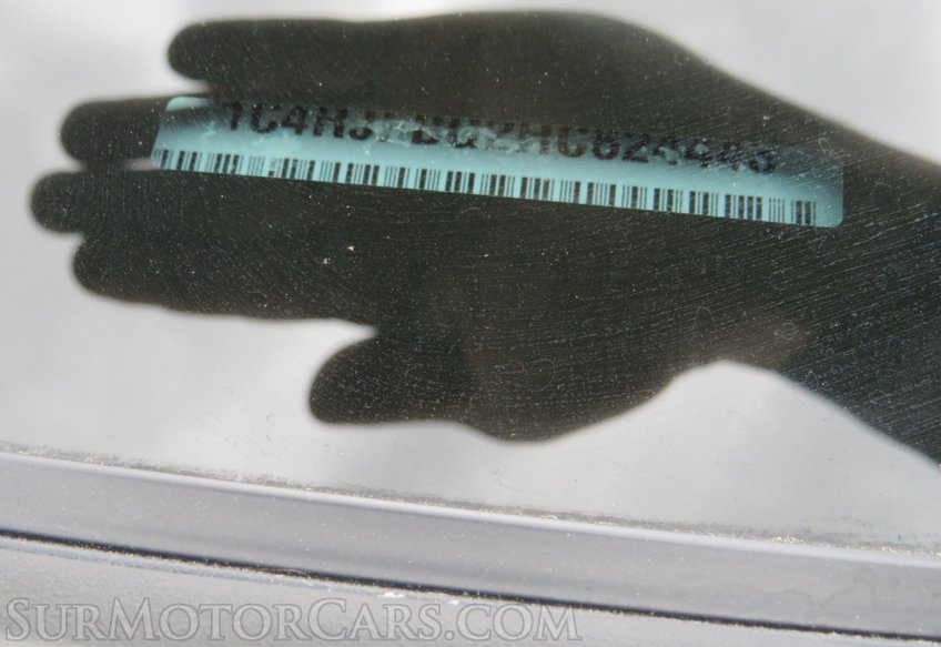 2017 Jeep Grand Cherokee - Image 78