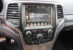 2017 Jeep Grand Cherokee - Image 56