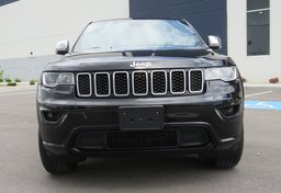 2017 Jeep Grand Cherokee - Image 17