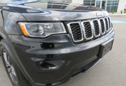 2017 Jeep Grand Cherokee - Image 26
