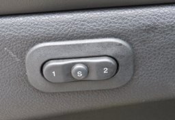 2017 Jeep Grand Cherokee - Image 68