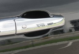 2017 Jeep Grand Cherokee - Image 29