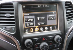 2017 Jeep Grand Cherokee - Image 55