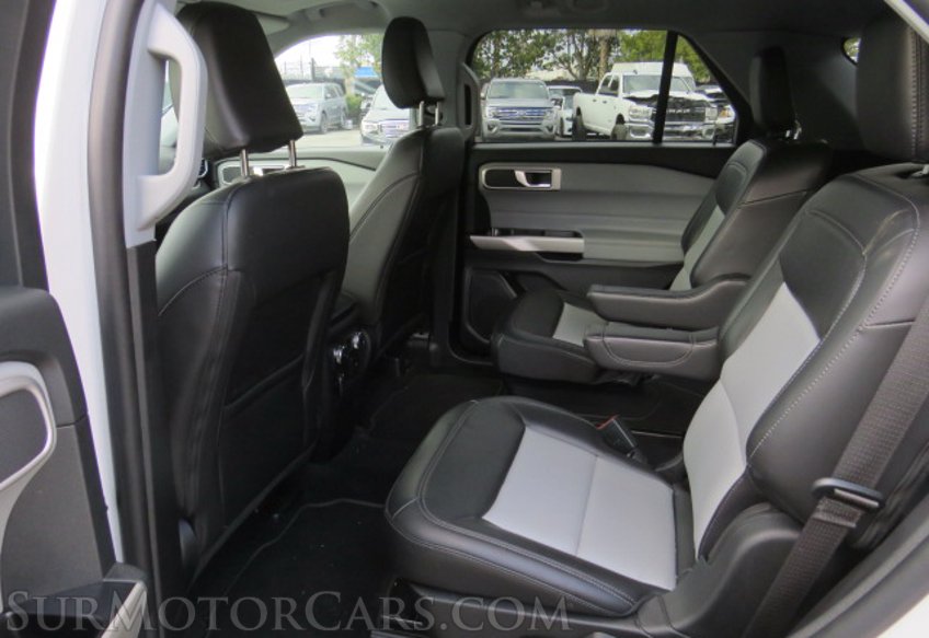 2022 Ford Explorer - Image 31