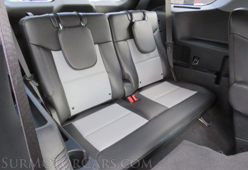 2022 Ford Explorer - Image 32