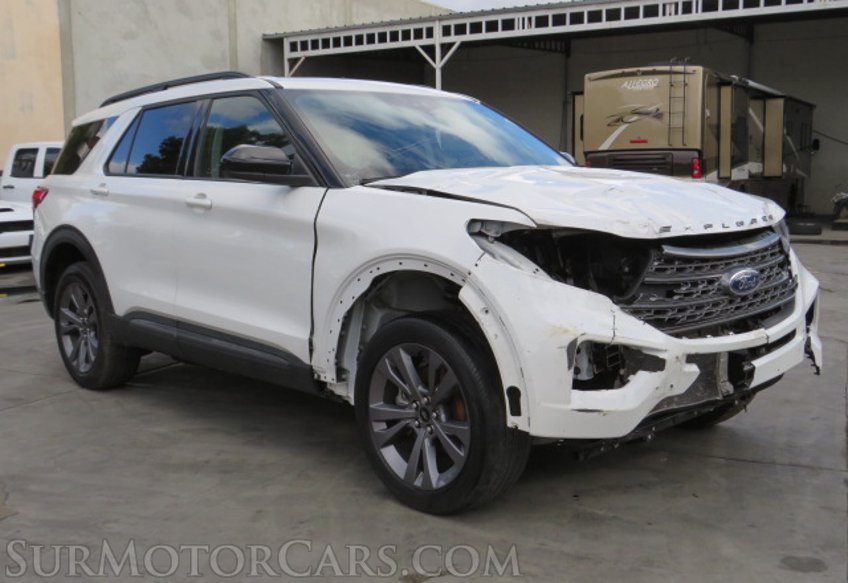 2022 Ford Explorer - Image 2