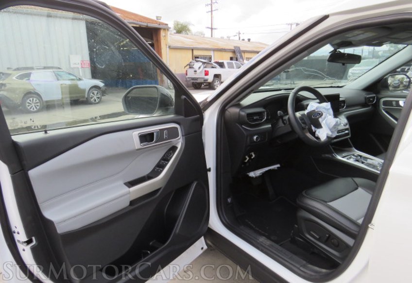 2022 Ford Explorer - Image 22