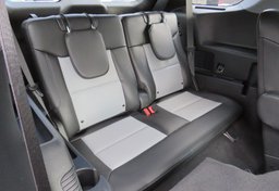 2022 Ford Explorer - Image 32