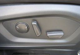 2022 Ford Explorer - Image 48