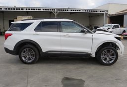 2022 Ford Explorer - Image 10