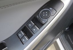 2022 Ford Explorer - Image 46