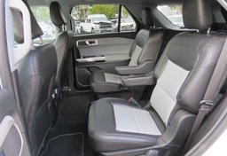 2022 Ford Explorer - Image 29