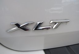 2022 Ford Explorer - Image 18