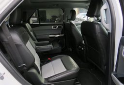 2022 Ford Explorer - Image 21