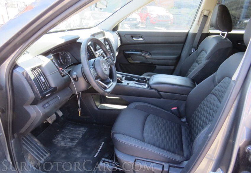 2022 Nissan Pathfinder - Image 23