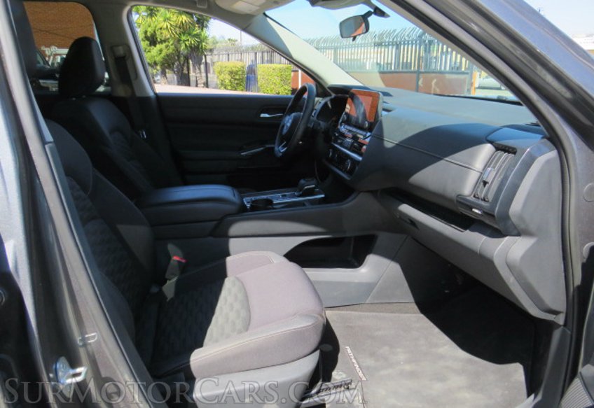 2022 Nissan Pathfinder - Image 24