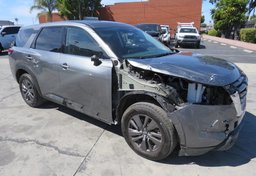 2022 Nissan Pathfinder - Image 2