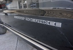 2021 Jeep Grand Cherokee - Image 16